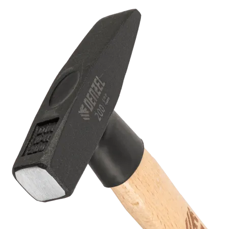 Молоток слесарный DENZEL 200 г, кованый квадратный боек, буковая рукоятка