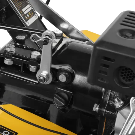 Мотоблок DPT-270X, 7 л.с., диск.сцеп, шир 90 см, глуб 35 см,фрез 3х4,ВОМ,скор 2В/1Н,кол 8" Denzel