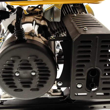 Генератор бензиновый DENZEL GE 7900, 6.5 кВт, 220 В/50 Гц, 25 л, ручной старт