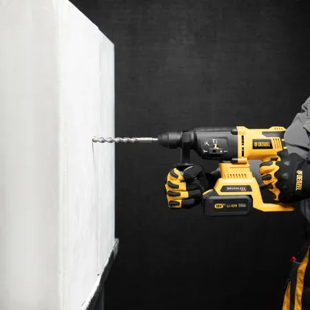 Бур по бетону DENZEL 705024, 12 x 210 мм, двойная спираль, три пылеотводящие кромки Бур по бетону DENZEL 705024, 12 x 210 мм, двойная спираль, три пылеотводящие кромки