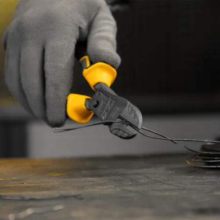 Бокорезы DENZEL 180 мм, усиленные, трехкомпонентные рукоятки