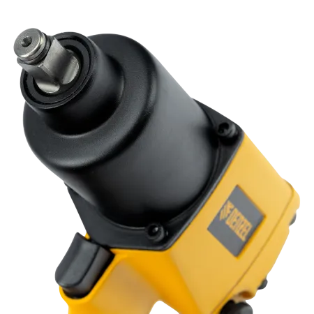 Пневмогайковерт ударный DENZEL IW860+набор головок, 1/2, 7000 об/мин, 868 Нм