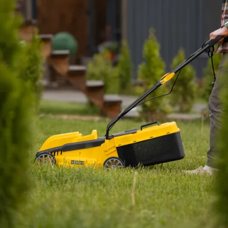 Газонокосилка электрическая DENZEL GMC-1200, шир.,32см, 1200 Вт, 3 уров., травосб. 30 л