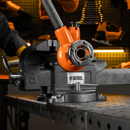 Тиски слесарные DENZEL BVH-200, 200 мм, поворотные, стальная направляющая, с наковальней