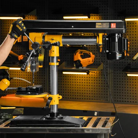 Станок сверлильный радиальный DENZEL DDM-550R, 550 Вт, 16 мм, 12 ск., настольный