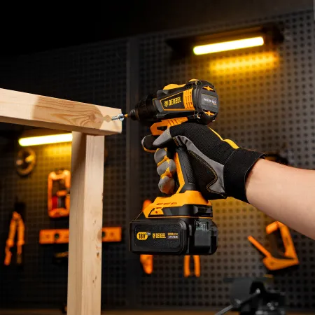 Винтоверт ударный аккумуляторный бесщеточный DENZEL CID-IB-200-0, 18В Li-Ion