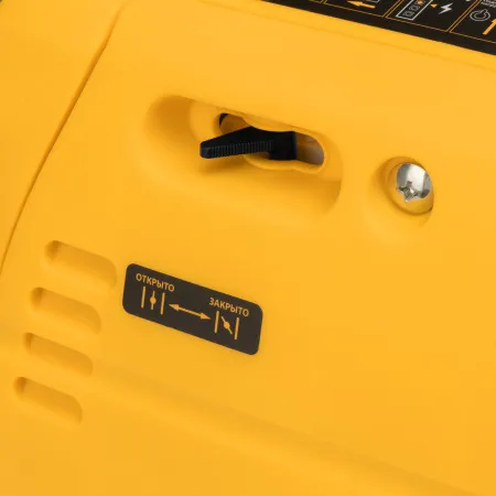 Инверторный генератор DENZEL GT-2200iS, 2.2 кВт, 230 В, бак 4 л, ручной старт