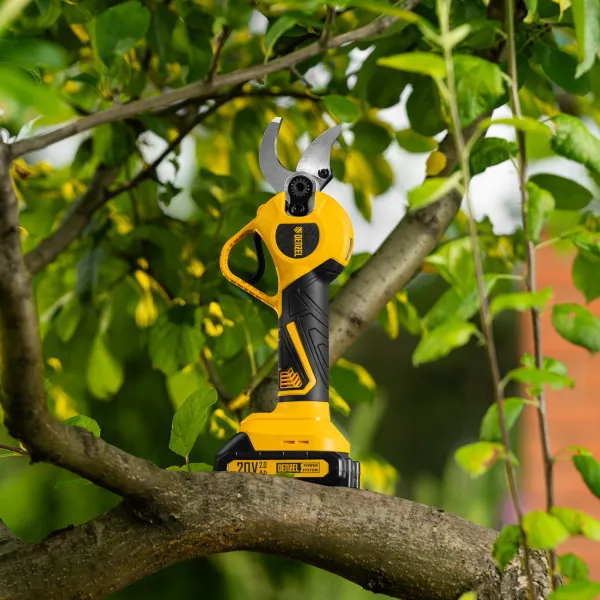 Секатор аккумуляторный, бесщет. DENZEL, CP-30BL, Li-Ion, 20 В, лезвия SK5