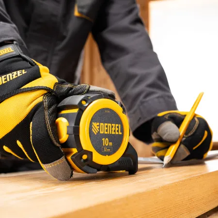 Рулетка DENZEL 31525 10м х 32мм, автоматич. фиксац., нейлон. покрытие, магнит. зацеп, двухстор. разметка