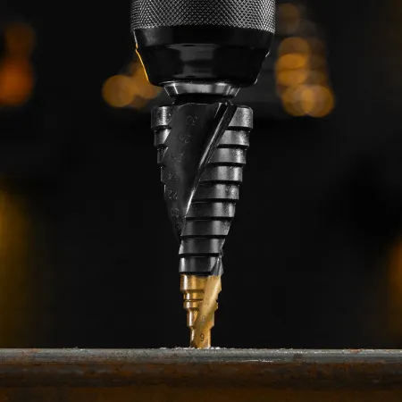 Сверло ступенчатое DENZEL, 6-8-10-12-14-16-18-20-22-24-26-28-30мм, Р6М5, 6-гр. хвостовик