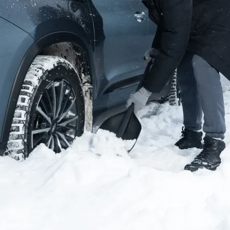 Лопата автомобильная DENZEL 230х290х690мм, сверхпрочный полиамид