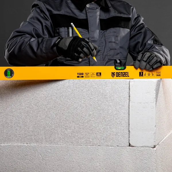 Уровень алюминиевый DENZEL 33685, 1500 мм, 3 глазка, фрезерованный