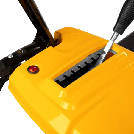 Снегоуборщик бензиновый DENZEL SBL 711DT PRO, 420cc, гусеницы, эл.старт, блок. дифф.