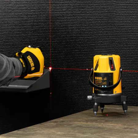 Лазерный уровень DENZEL LX3, 10 м, ± 0.3 мм/1 м, 635 нм, резьба 5/8 дюйм