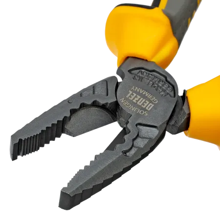 Плоскогубцы комбинированные DENZEL 165 мм, трехкомпонентные рукоятки