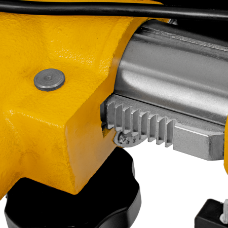 Станок сверлильный радиальный DENZEL DDM-550R, 550 Вт, 16 мм, 12 ск., настольный