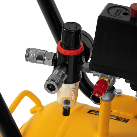 Компрессор безмасляный, малошумный DENZEL DLS 3300/100, 3300 Вт,3x1100, 100 л, 570 л/мин ,блок управления