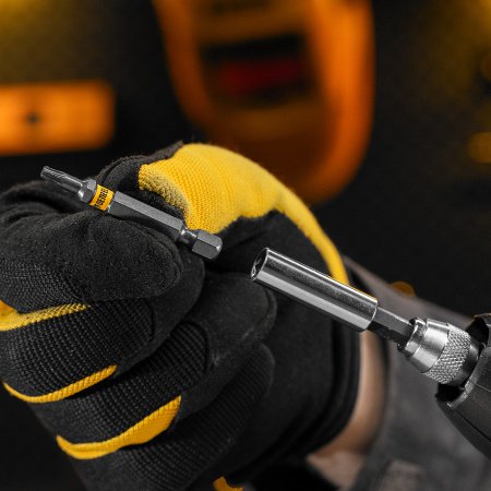 Бита DENZEL TX 15х50, сталь S2, шестигранный профиль, 10 шт. Е 6,3