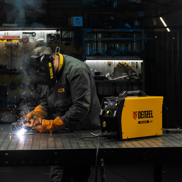 Аппарат инвертор DENZEL. полуавтомат. cварки IMIG-205SDR, 200 А, ПВ 60%, катушка 5 кг