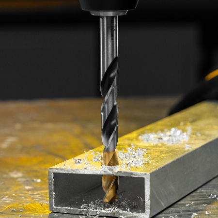 Сверло спиральное по металлу DENZEL 10 x 133 мм, Р6М5, Golden Tip, многогранная заточка