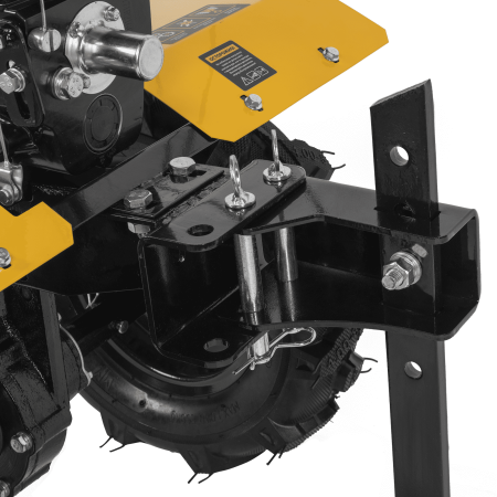 Мотоблок DPT-270X, 7 л.с., диск.сцеп, шир 90 см, глуб 35 см,фрез 3х4,ВОМ,скор 2В/1Н,кол 8" Denzel