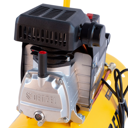 Компрессор воздушный DENZEL X-PRO DK1800/50, 1.8 кВт, 280 л/мин, 50 л Компрессор воздушный DENZEL X-PRO DK1800/50, 1.8 кВт, 280 л/мин, 50 л