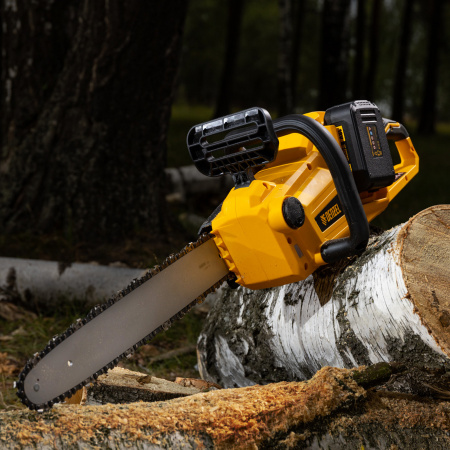 Аккумуляторная цепная пила DENZEL RCS400-36, Li-ion, 36 В, 4 Ач, шина 400 мм, бесщеточная