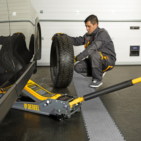 Домкрат гидравлический подкатной DENZEL 3 т, 85-610 мм, быстрый подъем, низ. подхват, проф, SUV