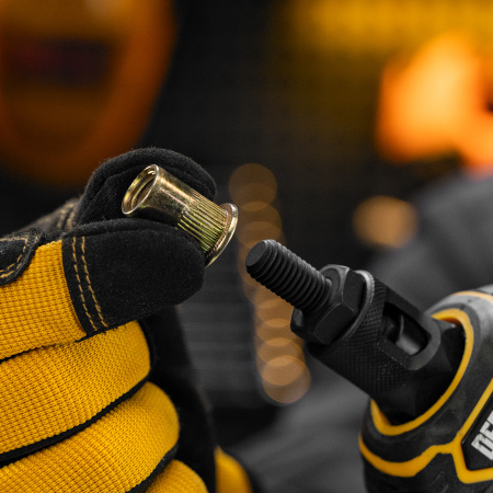 Заклепки резьбовые DENZEL стальные, оцинкованные, М10, пластиковый кейс, 35 шт.