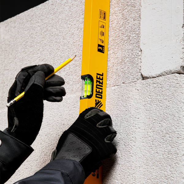 Уровень алюминиевый DENZEL 33681, 600 мм, 3 глазка, фрезерованный