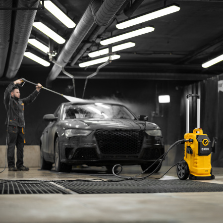Моечная машина высокого давления DENZEL K 70 Power, 2500 Вт, 180 бар, 600 л/ч, асинхронный двигатель
