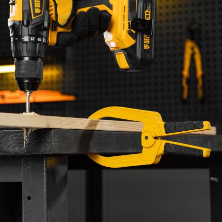 Струбцина клещеобразная DENZEL удлиненная 75 х 110 мм двухкомпонентные рукоятки