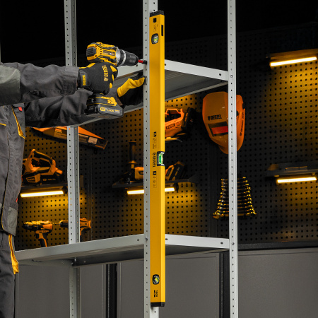 Уровень алюминиевый DENZEL магнит., фрезерованный, 3 глазка (1 зеркал.), 0,5 мм/м, 1000 мм