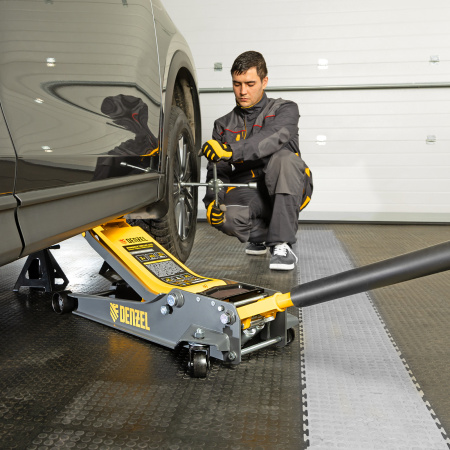 Домкрат гидравлический подкатной DENZEL 3 т, 85-610 мм, быстрый подъем, низ. подхват, проф, SUV