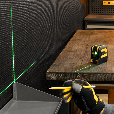 Лазерный уровень DENZEL LX 03 Green, 30 м, 520 нм, резьба 1/4 дюйм