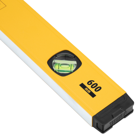 Уровень алюминиевый DENZEL магнит., фрезерованный, 3 глазка (1 зеркал.), 0,5 мм/м, 600 мм