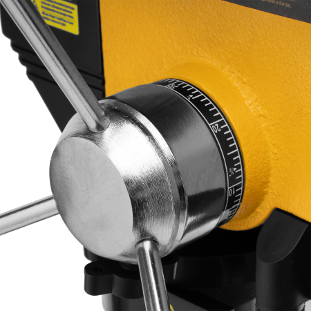 Станок сверлильный DENZEL DDM-550L, 550 Вт, 16 мм, 12 ск., лазер, настольный