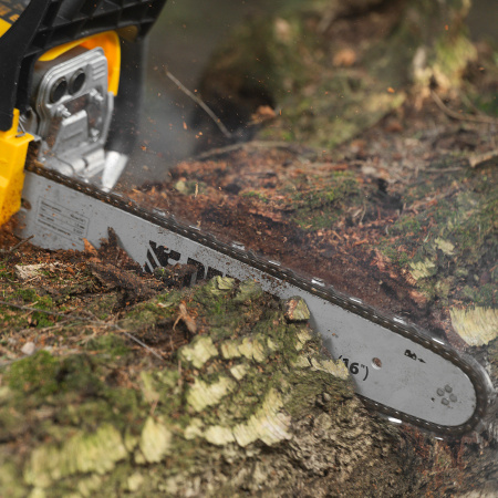 Пила цепная бензиновая DENZEL DS-4516, шина 40 см, 45 см3, 2,5 л.с, шаг 0,325, 64 звена