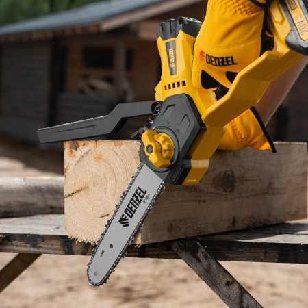 Цепная мини-пила аккумуляторная бесщеточная DENZEL СCS-200BL, шина 200 мм, Li-Ion, 20 В
