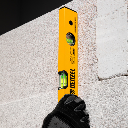 Уровень алюминиевый DENZEL 33680, 400 мм, 3 глазка, фрезерованный