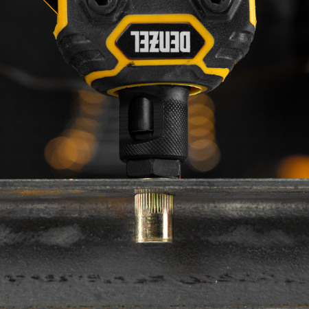 Заклепки резьбовые DENZEL стальные, оцинкованные, М10, пластиковый кейс, 35 шт.