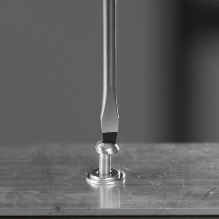 Отвертка DENZEL SL3х100 мм, S2, 3к рукоятка