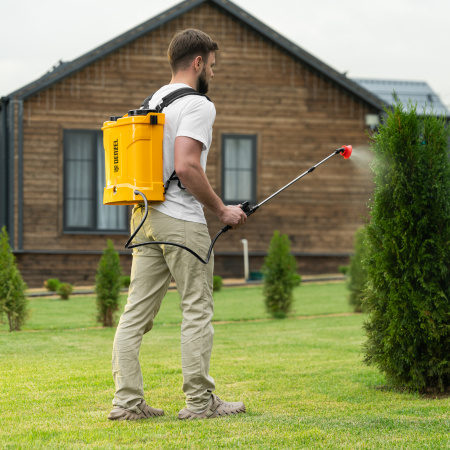 Опрыскиватель ранцевый аккумуляторный DENZEL DP-10LA, 10 л, 12 В, 8 Ач