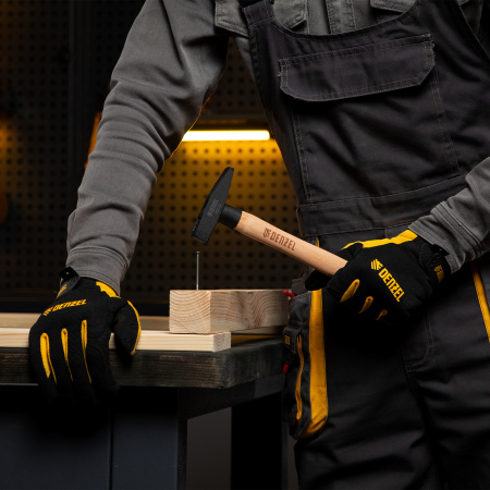 Молоток слесарный DENZEL 200 г, кованый квадратный боек, буковая рукоятка