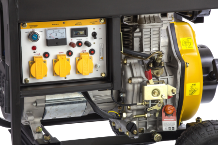 Дизельный генератор DENZEL DD6300Е, 5 кВт, 220 В/50 Гц, 15 л, электростартер