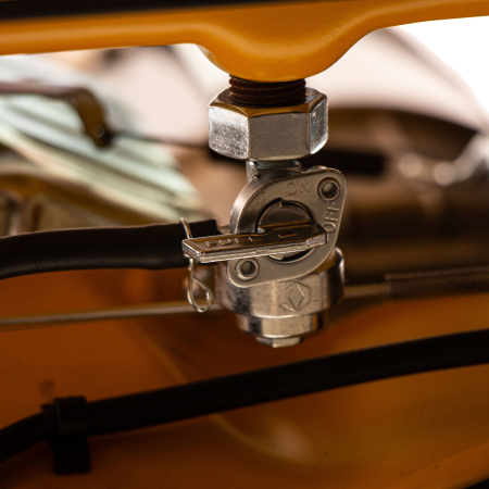 Генератор бензиновый DENZEL GE 7900, 6.5 кВт, 220 В/50 Гц, 25 л, ручной старт