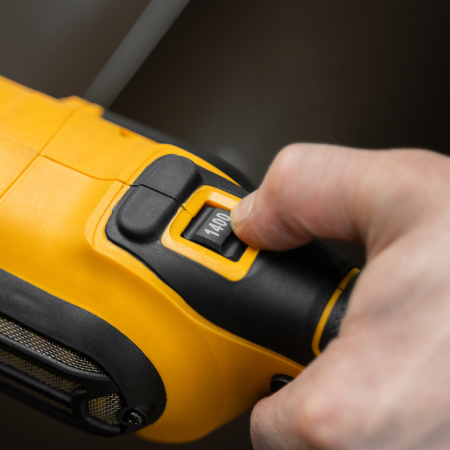 Машина полировальная DENZEL CP-180, 1400 Вт, 180 мм, 0-3000 об/мин