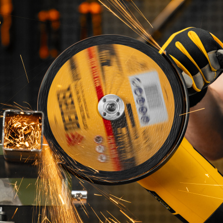 Круг отрезной по металлу DENZEL, 230 х 2,5 х 22,2 мм, A36TBF