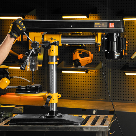 Станок сверлильный радиальный DENZEL DDM-550R, 550 Вт, 16 мм, 12 ск., настольный