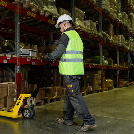 Каска защитная ударопрочная DENZEL ABS/PC, плавная регулировка, модель «Форвард» (К-05), белая